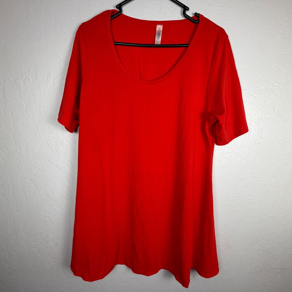 LuLaRoe Women’s L Red Scoop Neck Short Sleeve Tunic Top Side Slits Soft Stretch